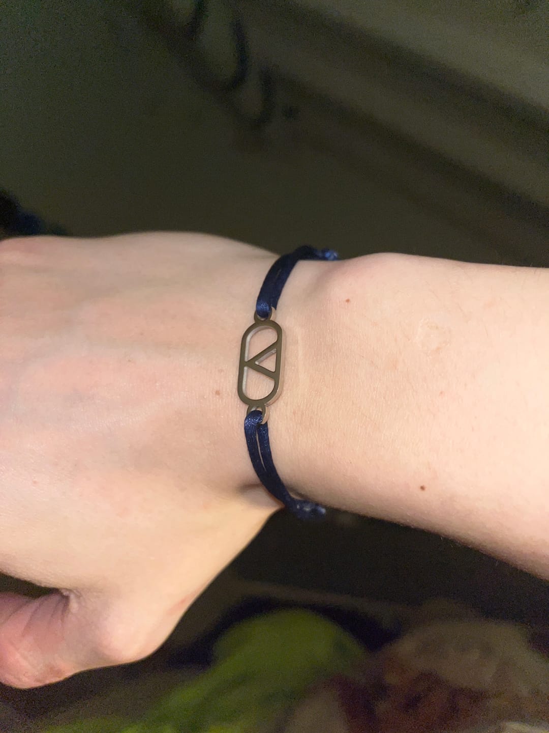 Customer photo review of Mys V Bracelet