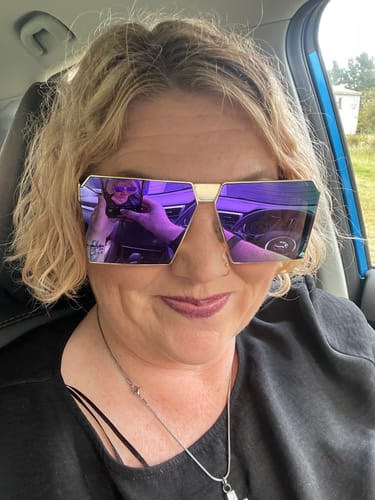 Customer photo review of Glam Girl Polarized
