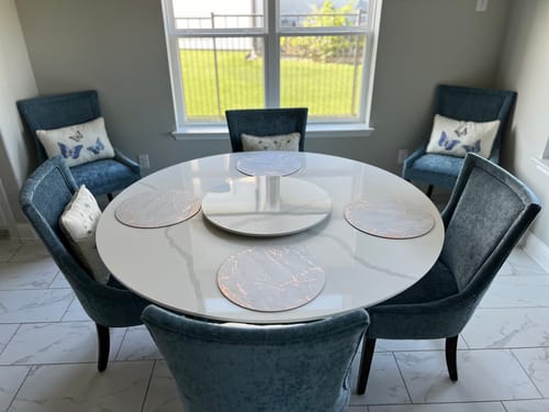 Customer photo review of Tulip Table – Round