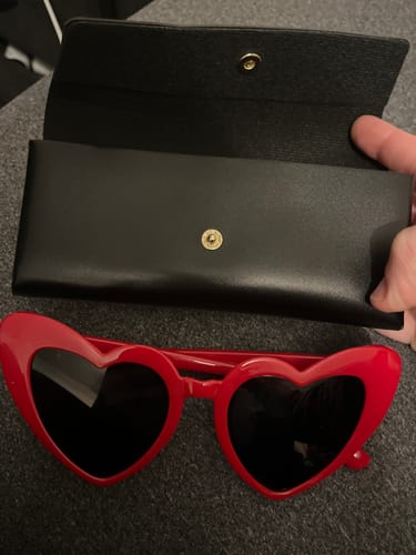 Customer photo review of Vintage Alloy Temple Heart Frame Sunglasses