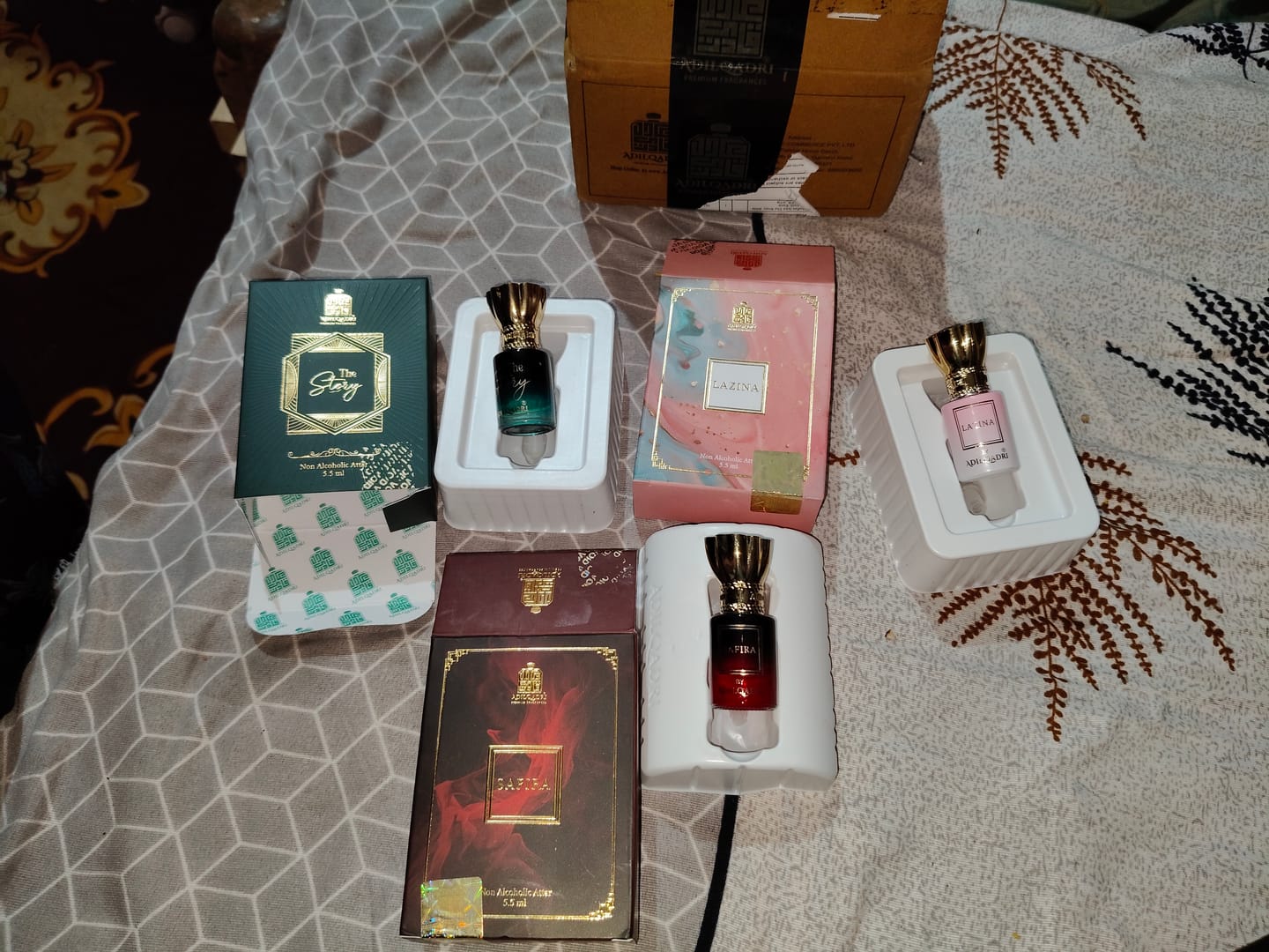 Customer photo review of 3 Pcs Attar Set Lazina, Safira And The Story Attar Perfume 5.5ML Each
