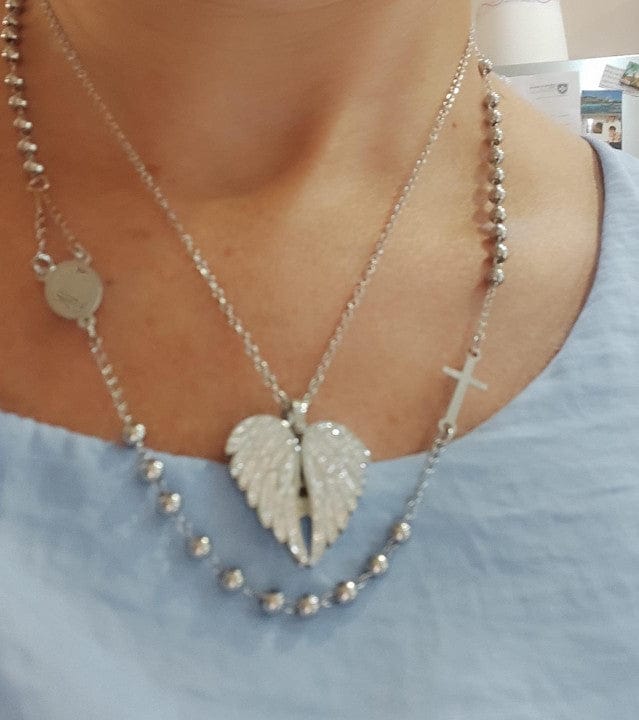 Customer photo review of AETERNUM™ My Angle Necklace
