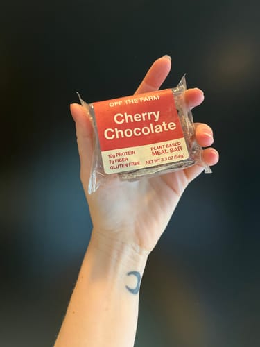 Customer photo review of Cherry Chocolate Meal Bar - Box of 12