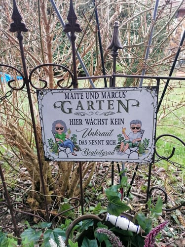 Customer photo review of Personalisiertes Gartenschild mit Namen Anpassbar