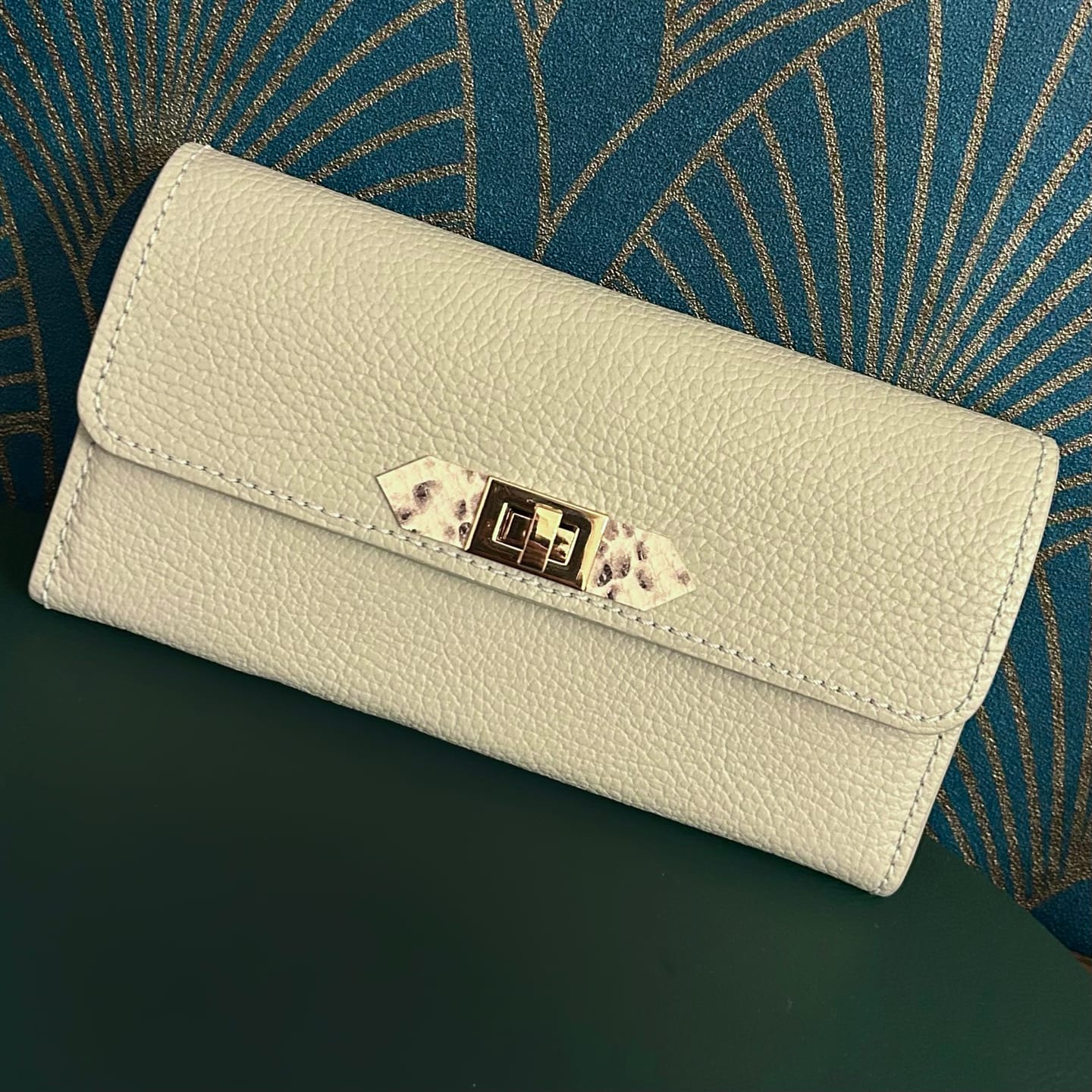 Customer photo review of DIY-Box: The Flap Wallet