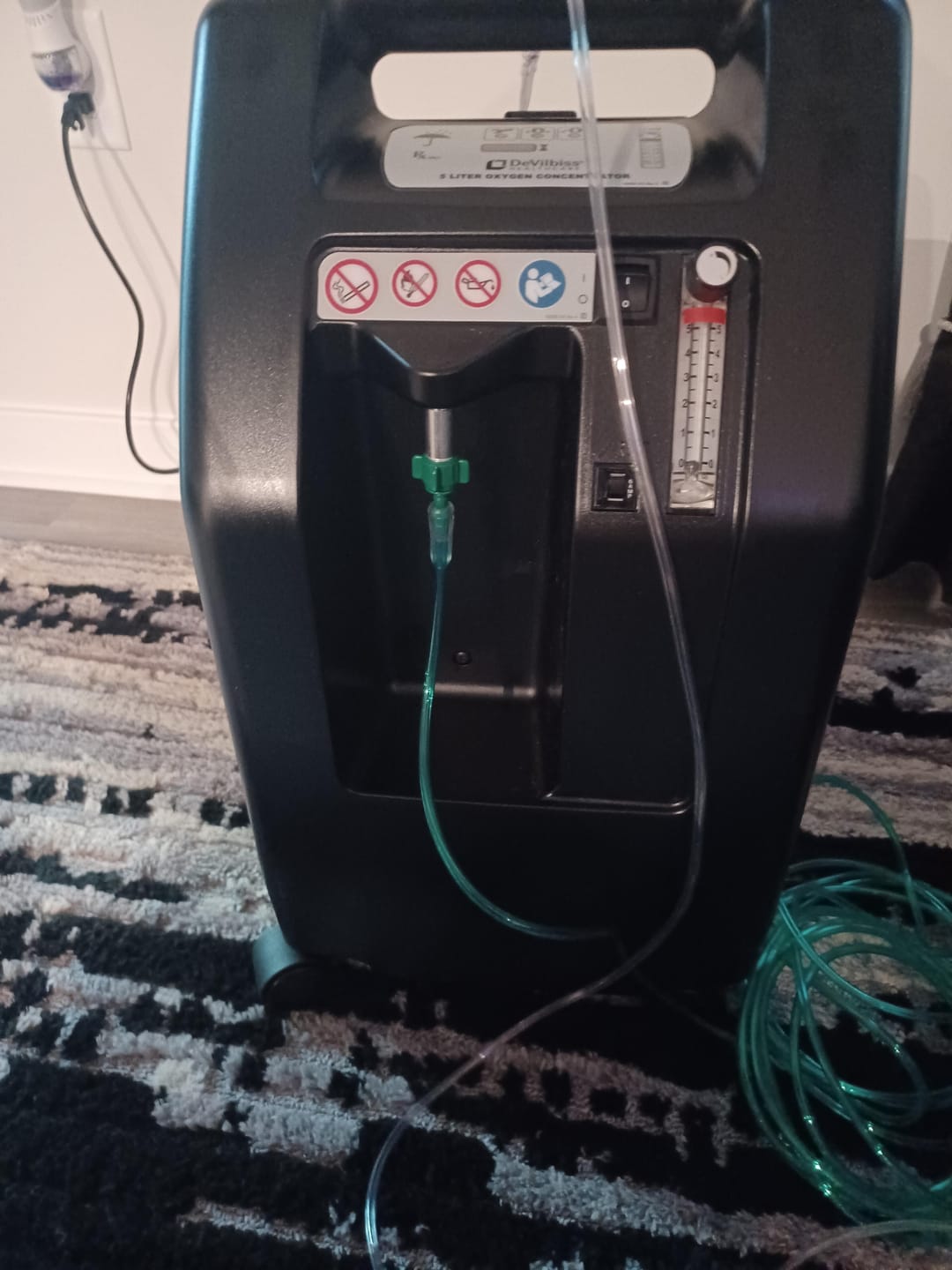 Customer photo review of Drive DeVilbiss Healthcare 5 Liter Compact Home Oxygen Concentrator
