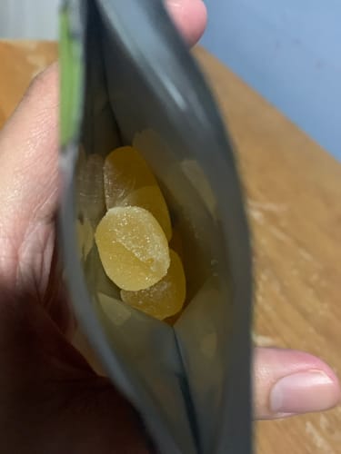 Customer photo review of Zaza 1000MG - Peach HHC Gummies - Sativa