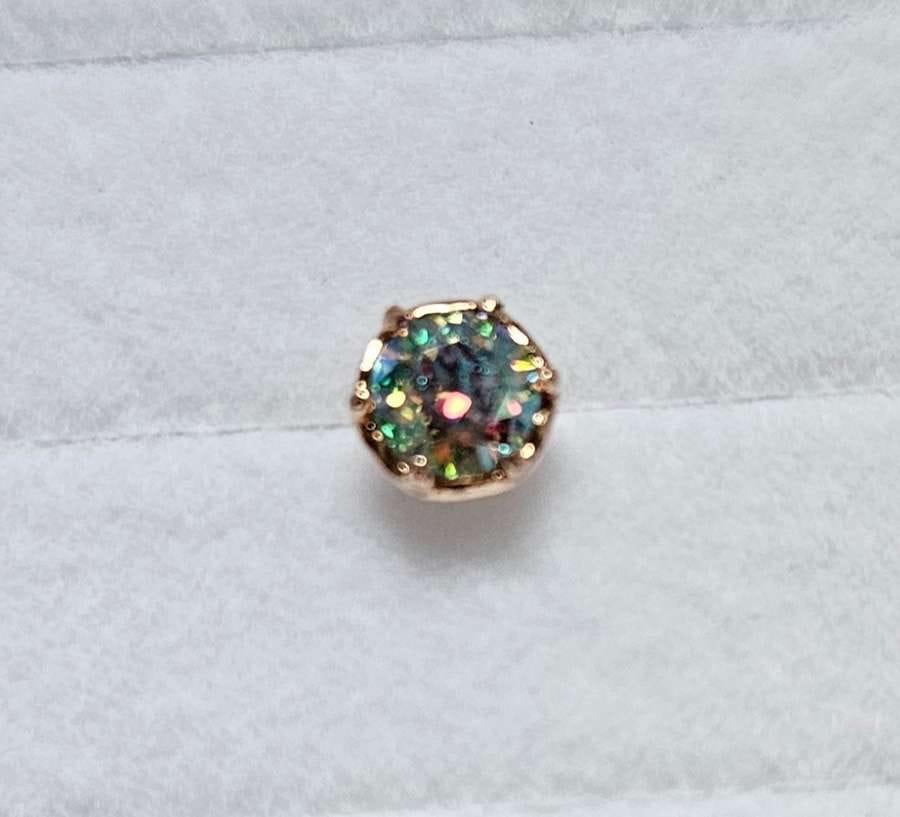 Customer photo review of 14K Gold Moissanite Aurora Internally Threaded Labret Piercing 18G16G