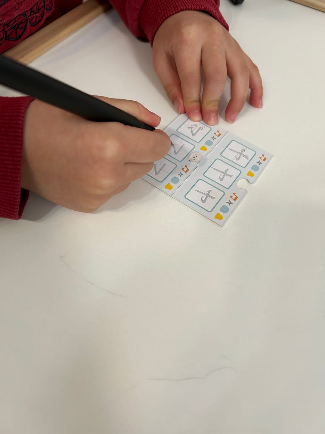 Customer photo review of 文字が消える!? まほうのドリル「お名前とっくん！」