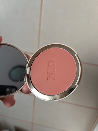 Customer photo review of Blush pudra cu efect de blurare