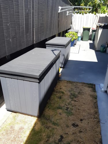 Customer photo review of Darwin Deck Box 570 L