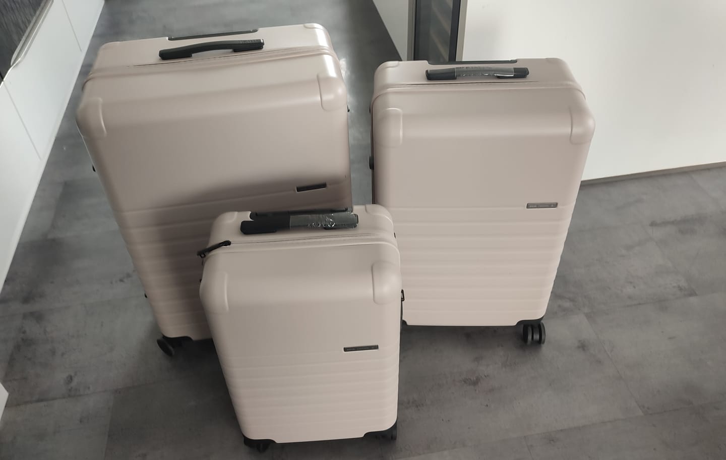 Customer photo review of Essential Collection Suitcase Monica Sand