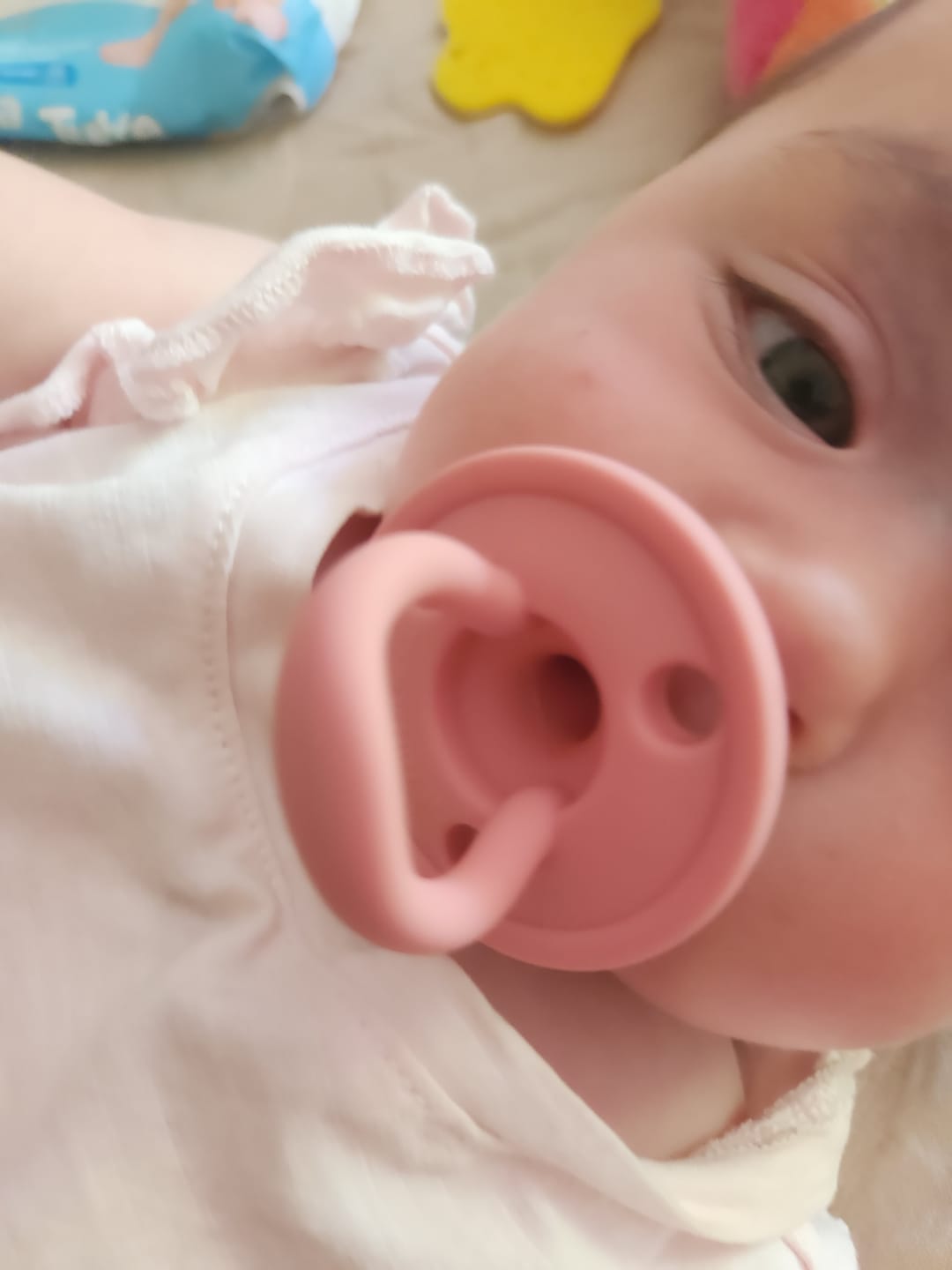 Customer photo review of Kit 2 Chupetes CLÁSICOS Rosa Pálido y Rosa Nenina & Co