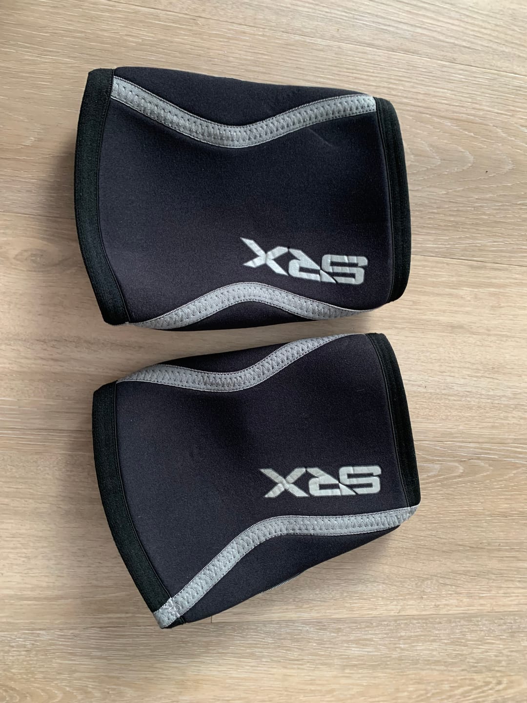 Customer photo review of KNEE SLEEVES 6 MM - Black