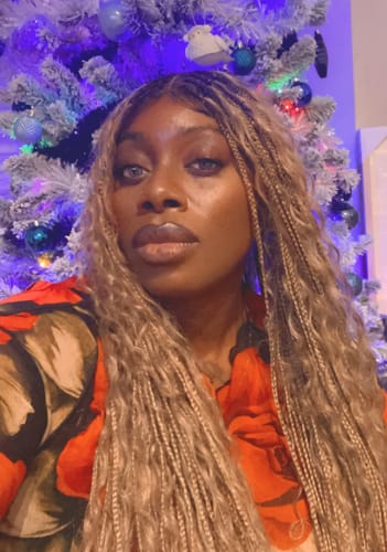 Customer photo review of BOHEMIAN KNOTLESS BRAID WIG, FULL LACE, WAIST, VIP LUX COLOR