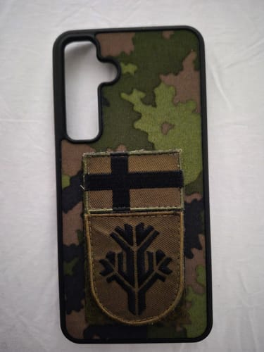 Customer photo review of M05 - Velcro Phone Cases