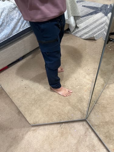 Customer photo review of MEN'S JEHU PERFORMANCE TECH CARGO JOGGERS