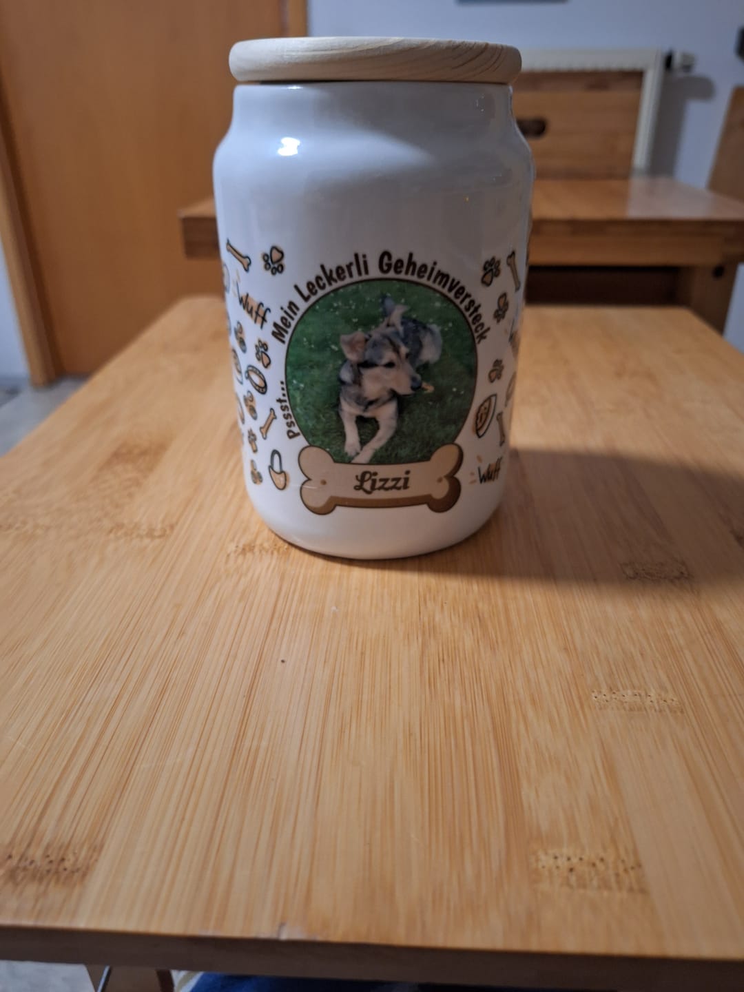 Customer photo review of Leckerli Geheimversteck - Individuelle Leckerlidose