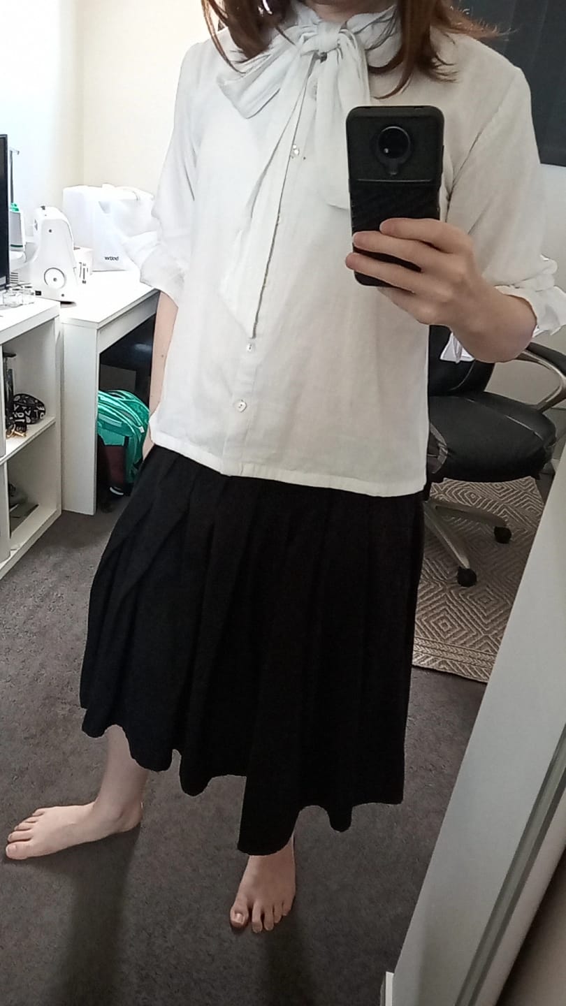 Customer photo review of White Cotton Flax Button-Down Shirt