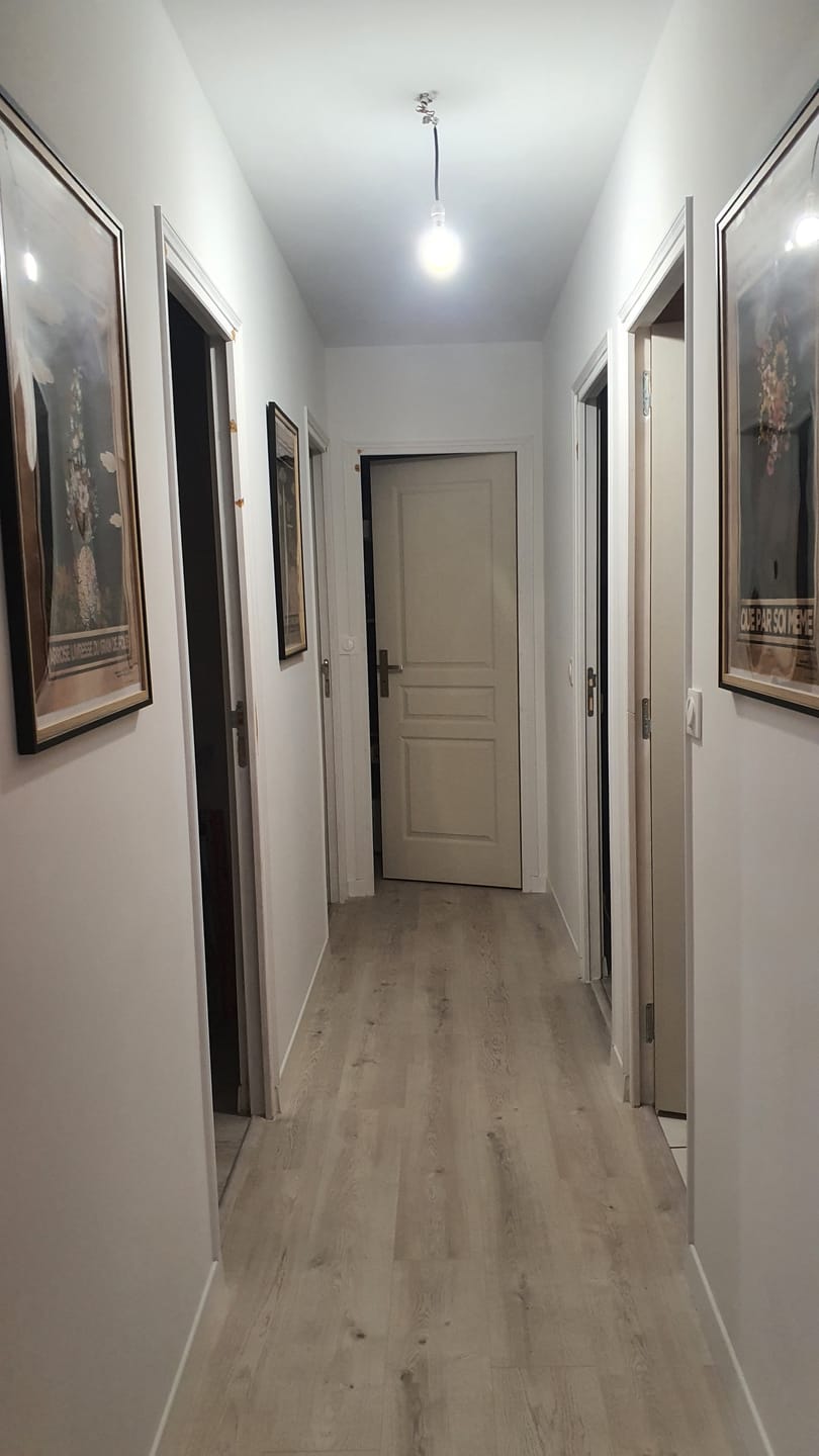 Customer photo review of Le monde est facile quand tu vises l'Univers