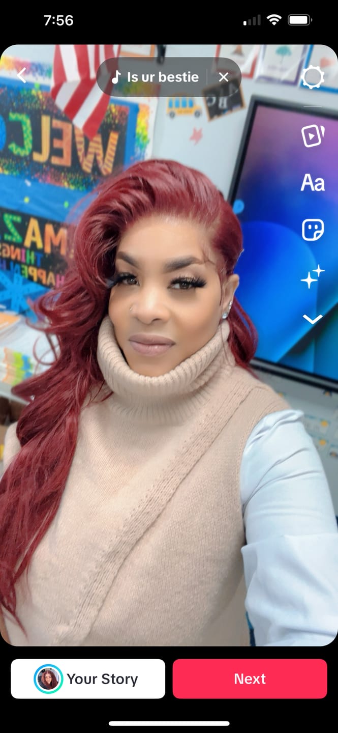 Customer photo review of Outre Perfect Hairline True Frontal Glueless Hand-Tied 13x6 HD Lace Front Wig - PEAK 701 - Pre-Shaped