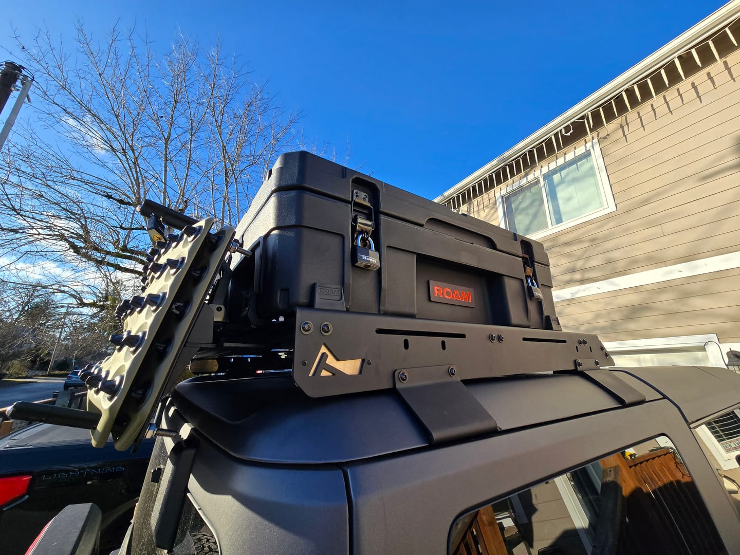 Customer photo review of TrailRax Modular Half Rack For The Ford Bronco