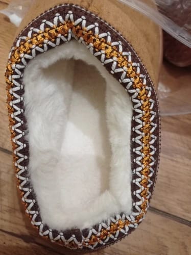 Customer photo review of winter 2024 warm fluffy Woman slippers soft bottom non slip thick plush clogs women Casual Platform House inddor Shoes slides 45