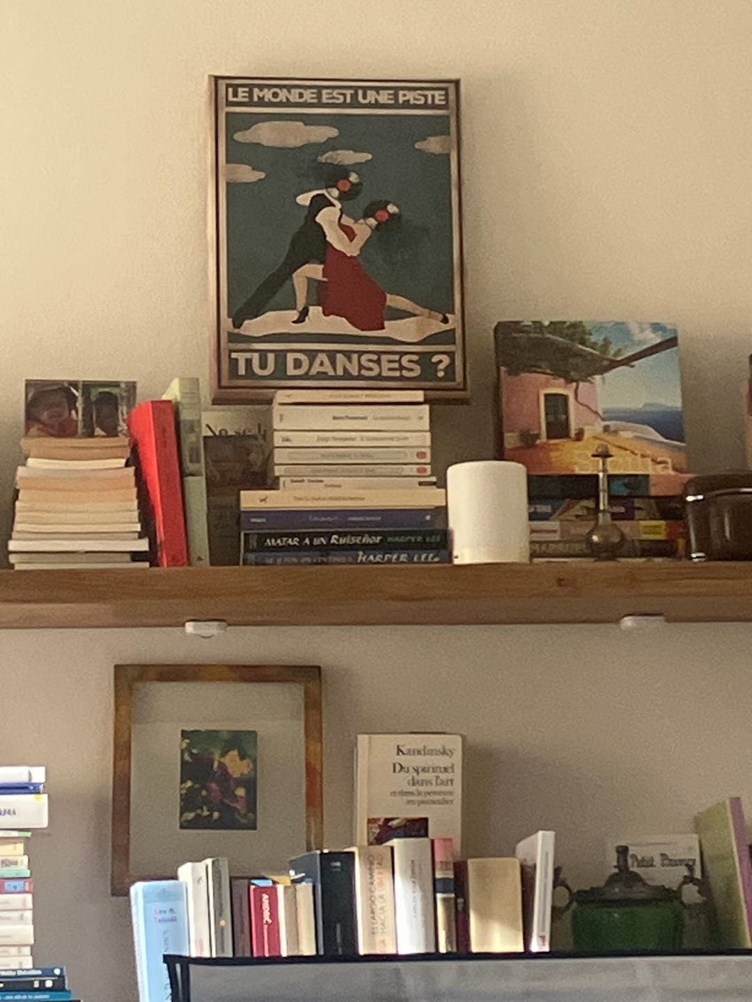 Customer photo review of Le monde est une piste, tu danses?
