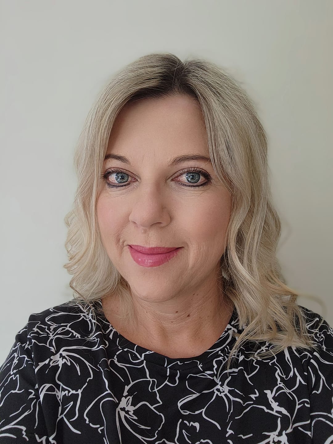 Customer photo review of Redken Acidic Bonding Shampoo and Conditioner Bundle - Sulfate-Free Hair Repair