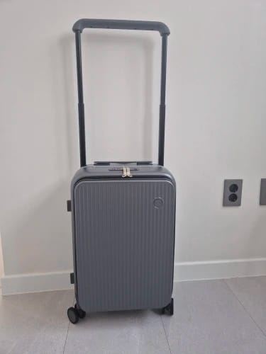 Customer photo review of PC Aluminum Frame Carry-On Luggage Front Laptop Pocket — Steel Gray | KIMLUD