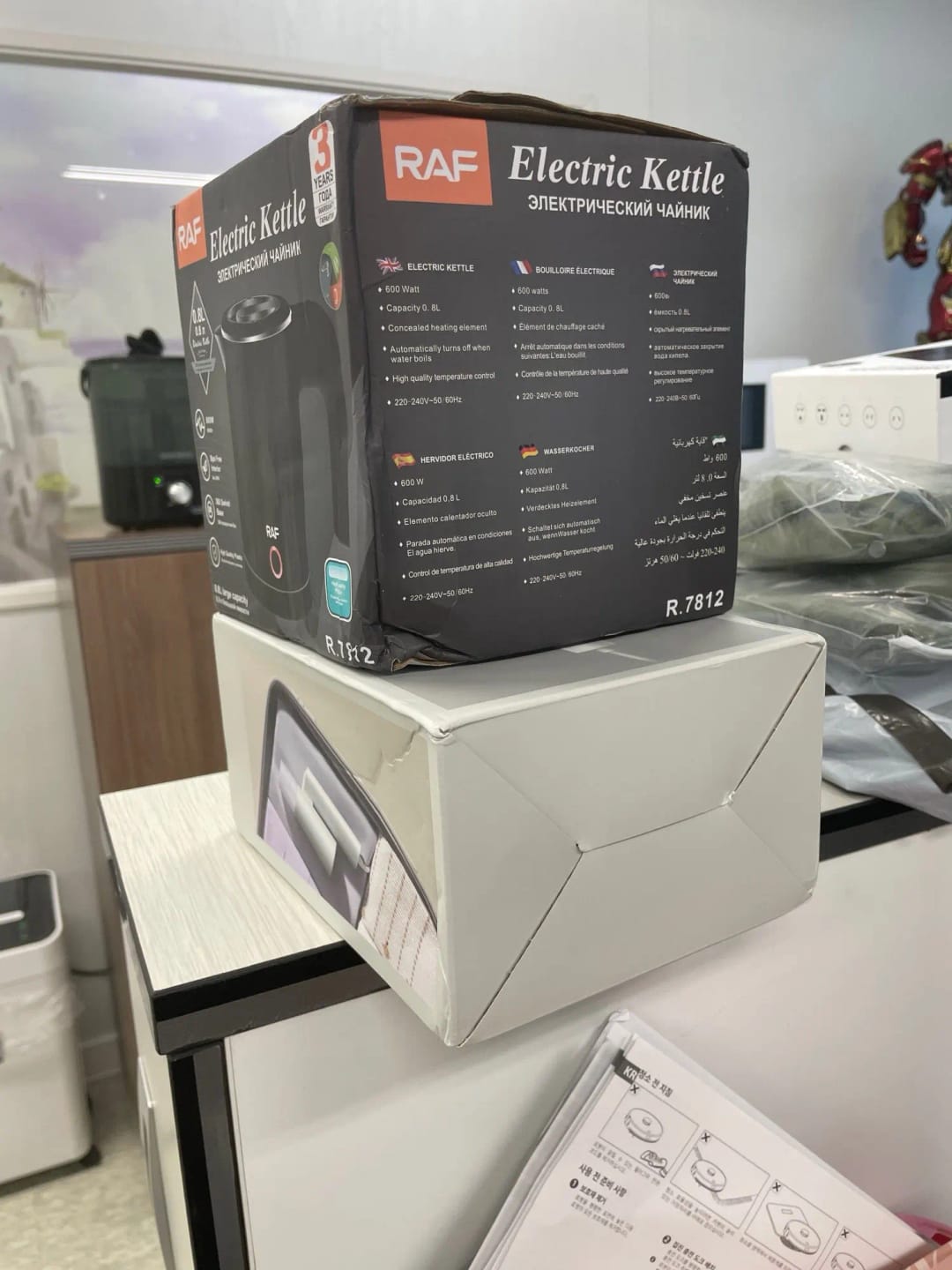 Customer photo review of PC Aluminum Frame Carry-On Luggage Front Laptop Pocket — Steel Gray | KIMLUD