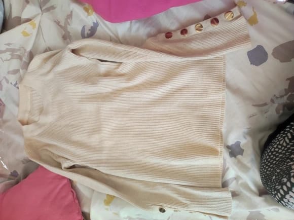 Customer photo review of Thick Knit Sweater O-Neck Casual Soft — Khaki | KIMLUD