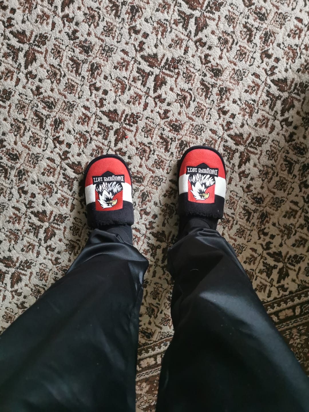 Customer photo review of Warme Hausschlappen