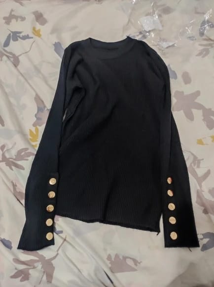 Customer photo review of Thick Knit Sweater O-Neck Casual Soft — Khaki | KIMLUD