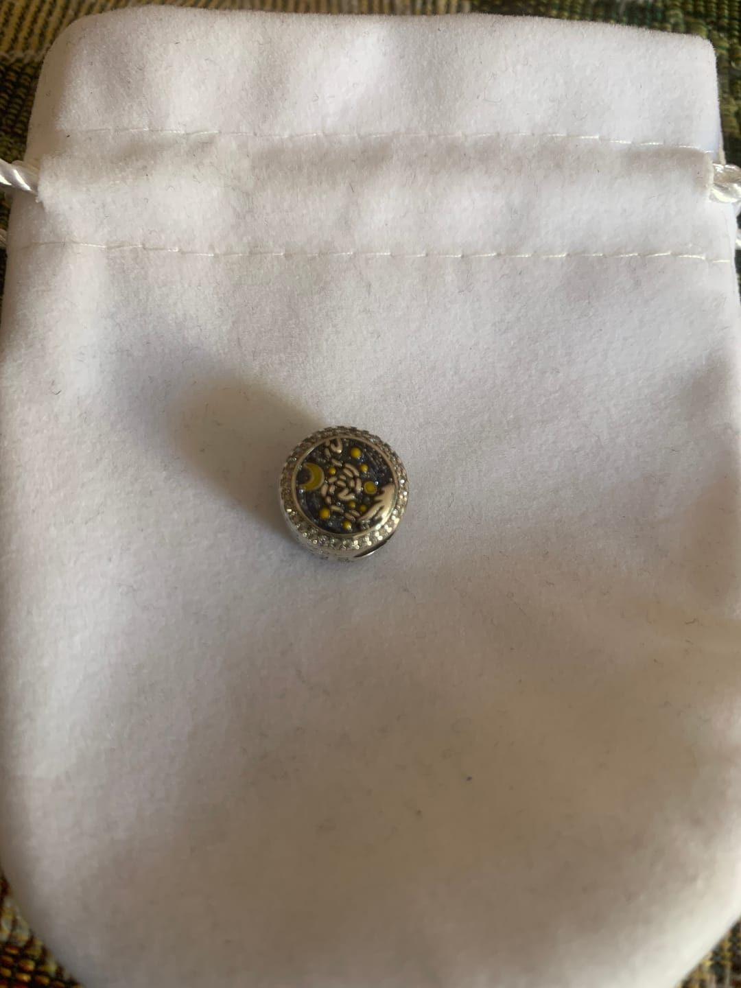 Customer photo review of Charm Noche Estrellada de Van Gogh
