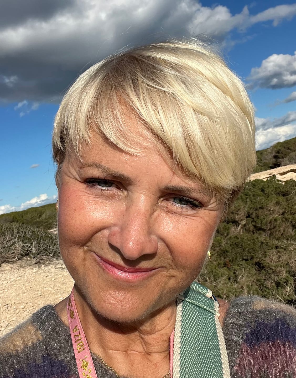 Customer photo review of ONE WONDER™ 6-IN-1 shampoo for all