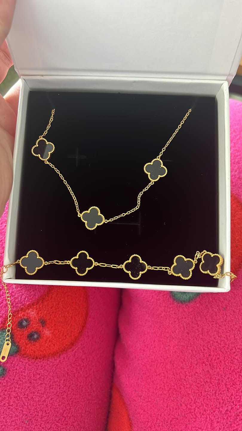 Customer photo review of Set Bratara + Colier Auriu Flower