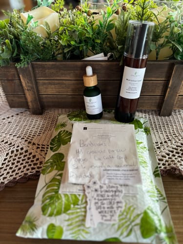 Customer photo review of Moisturizer + Face Serum  Bundle