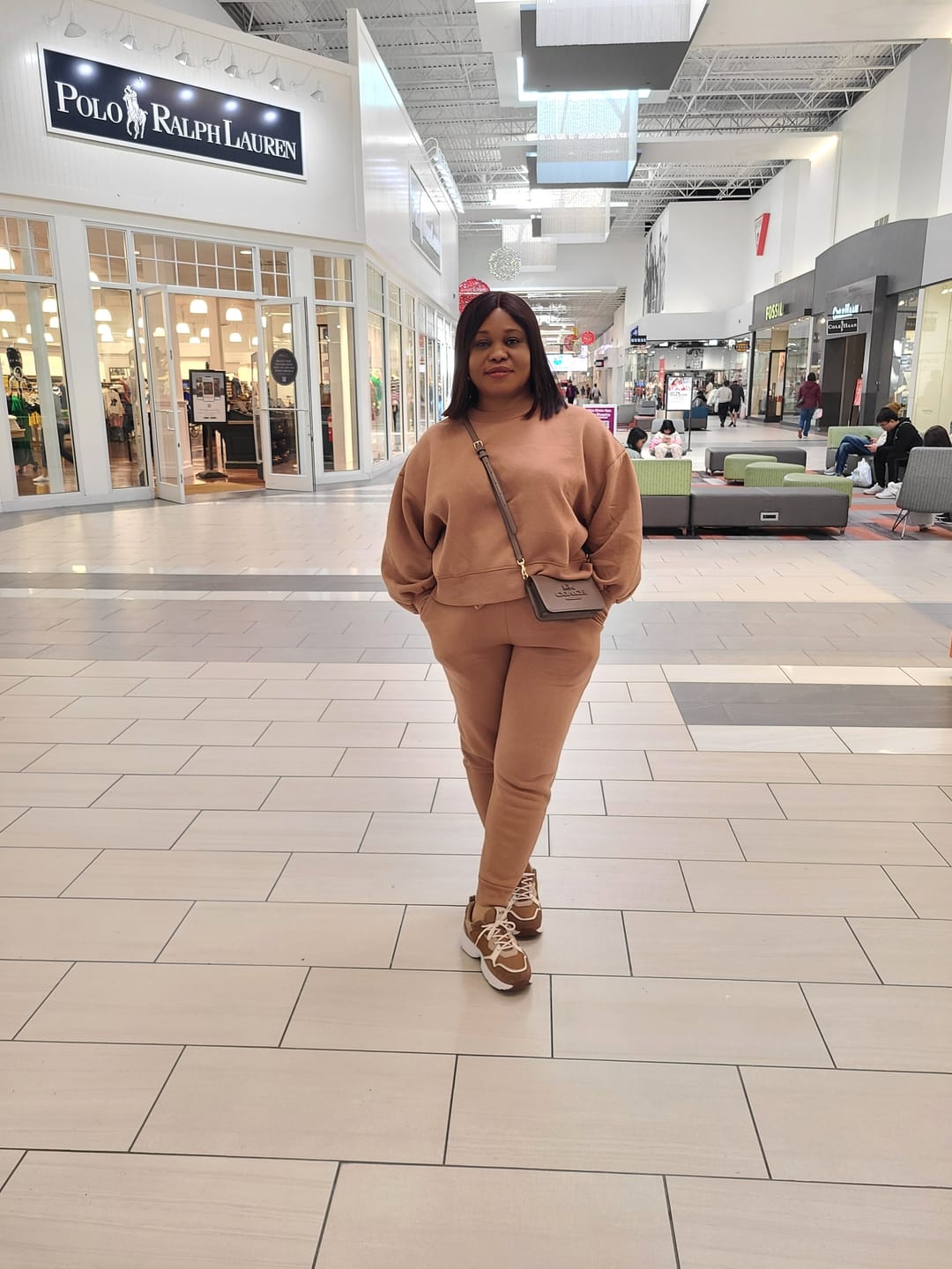 Customer photo review of Babes That Get It Balloon Sleeve 2pc Joggers Set (Tan)