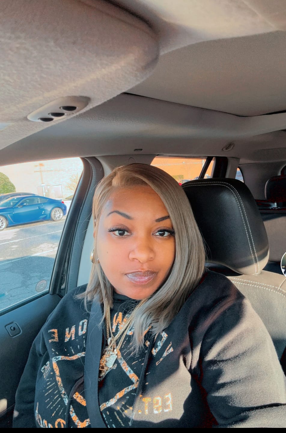 Customer photo review of Sensationnel Bare Lace Glueless Synthetic Extra Transparent Luxe 13X6 Lace Front Wig - 13X6 UNIT 3