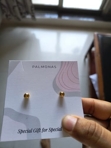 Customer photo review of Plain Ball Stud Earrings