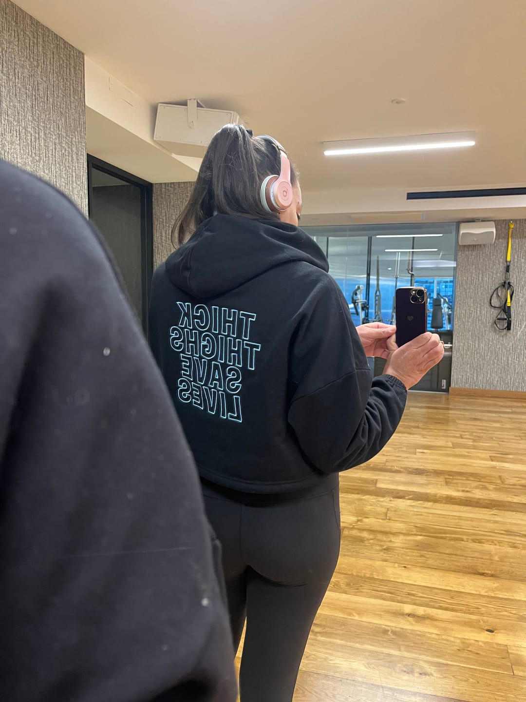 Customer photo review of (NEW) THICK THIGHS SAVE LIVES Crop Hoodie - Satin Hood