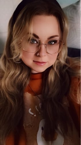 Customer photo review of The Loose Wave HD Fibre 24" Lace U Part Wig