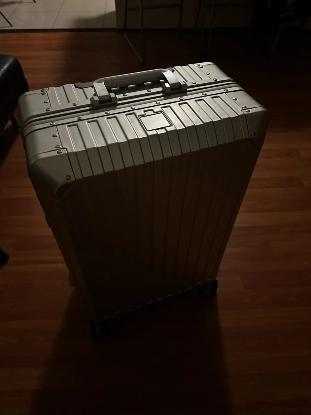Customer photo review of Aluminum Trolley Suitcase Waterproof Cabin Luggage — Silver | KIMLUD