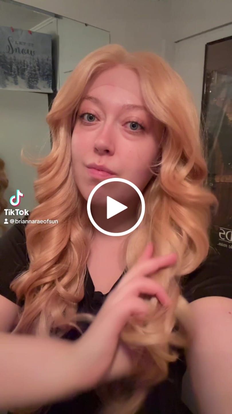 Customer video review of Sensationnel Butta Lace 90's Bangs Glueless HD Lace Front Wig - 90's BANGS UNIT 911