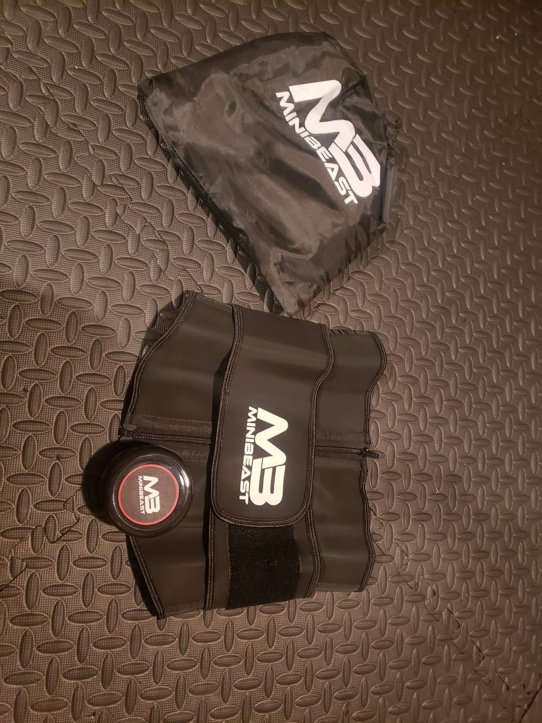 Customer photo review of Minibeast Waist Trainer