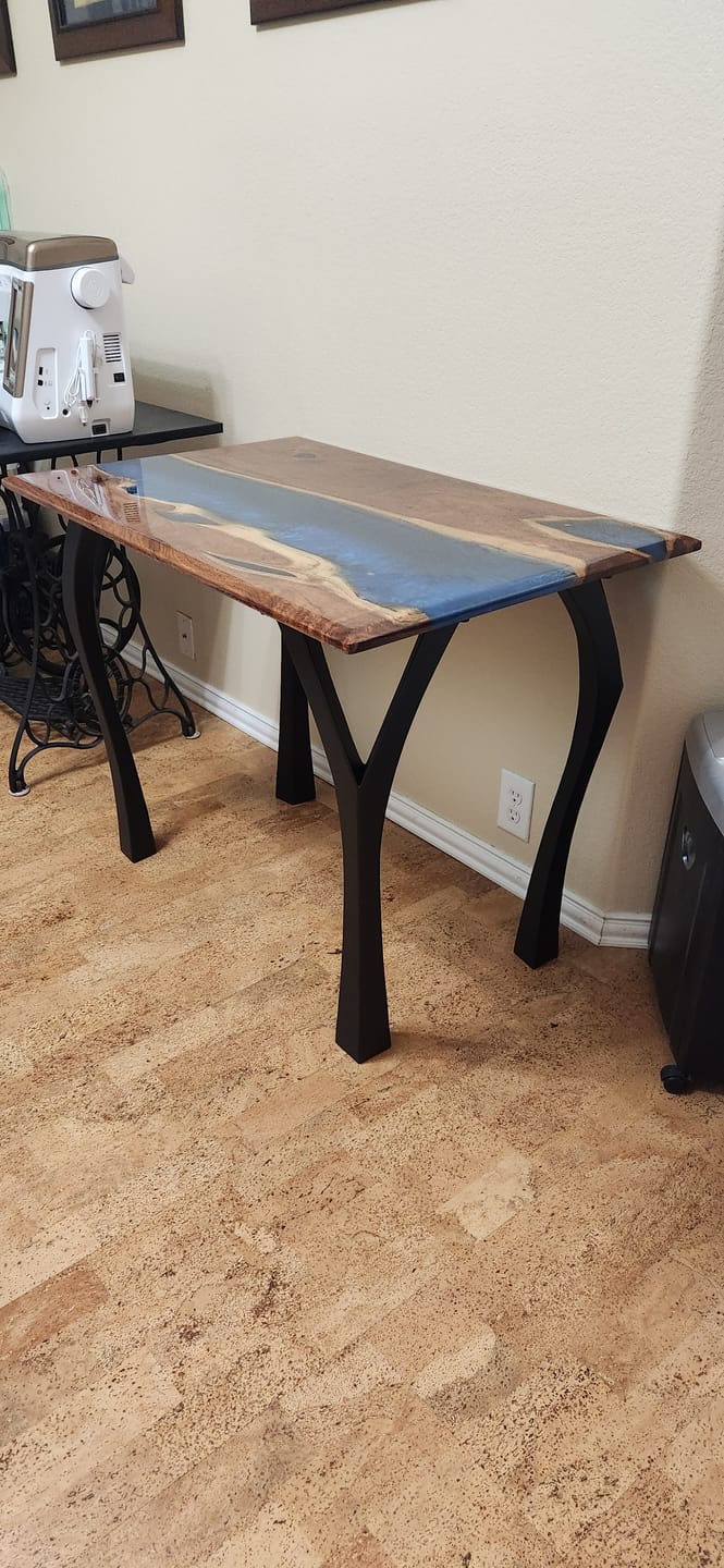 Customer photo review of Furniture Legs 506 Faras 28H for Dining Tabletop