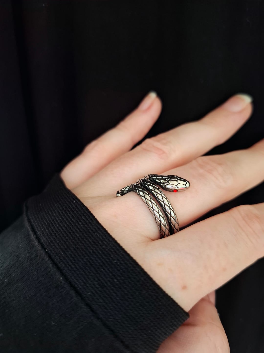 Customer photo review of SNAKE.