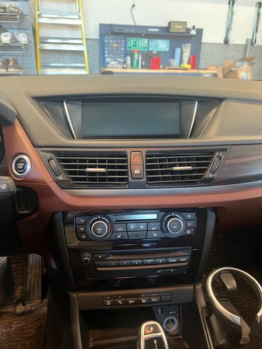 Customer photo review of 10.25'' BMW X1 E84 2009-2015 Linux Wireless Apple CarPlay Android Auto screen