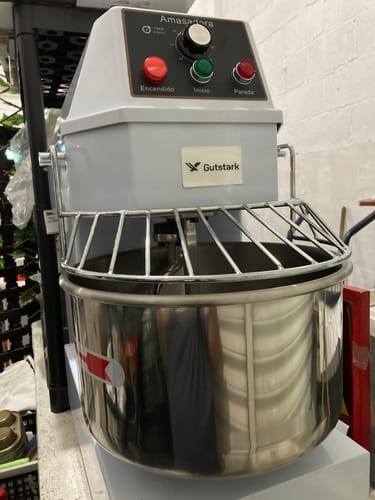 Customer photo review of Amasadora Industrial de 20 litros con Tazon de Acero Inoxidable